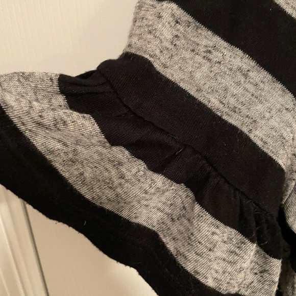 Loft petite ruffle sleeve top - Picture 3 of 3